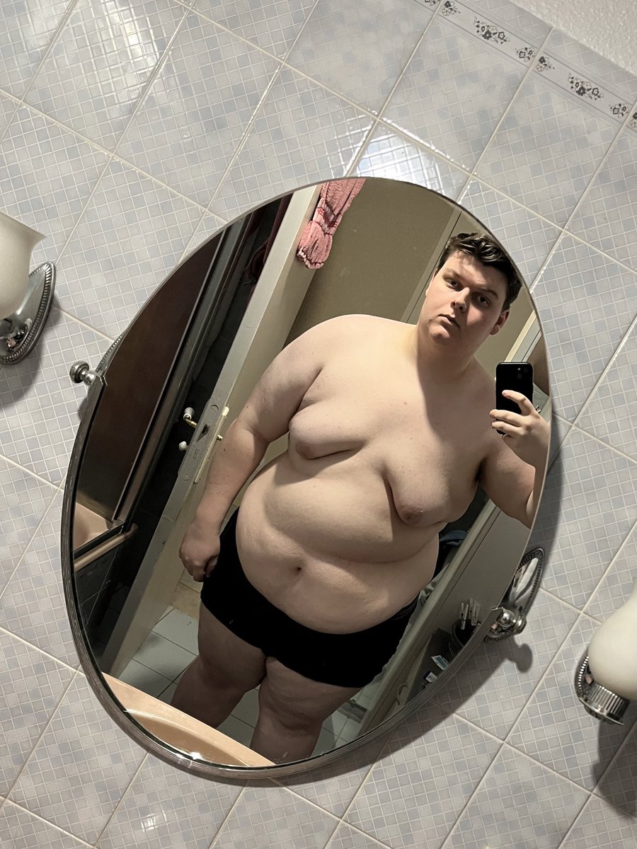Skyonlycsgo's tweet image. Je pense que tu a motivé plus d’une personne via le plus jamais gros @Kammeto maintenant c’est ton moment, full confiance en toi 💪💪
180 to 95kg