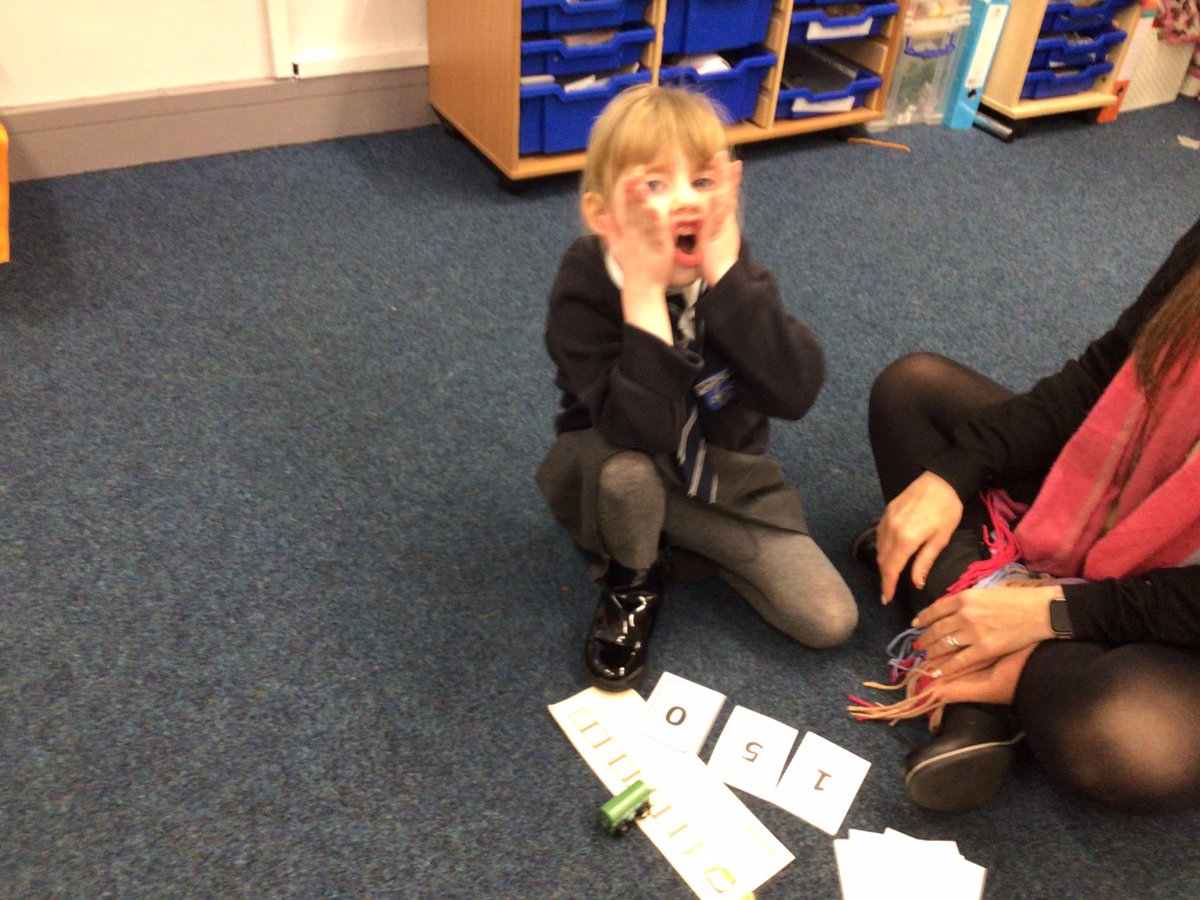 ditton_ps's tweet photo. 1RH have been comparing numbers in maths today. The children used number cards to generate 2 numbers, then compared their numbers using counters on a number track. #DittonPrimaryMaths @first4maths https://t.co/RZ0aB9gpE5