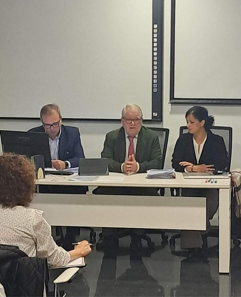 antcabezas's tweet photo. Muchas gracias al IAAP, a la compañera Charo Fernández Reyes  y al personal al servicio de la admon. de Justicia asistente al II Curso sobre la Ley 8/2021, celebrado ayer en Jaén.Seguimos avanzando en sensibilidad y toma de conciencia sobre el cambio de mentalidad en esta materia https://t.co/3pXglxvama