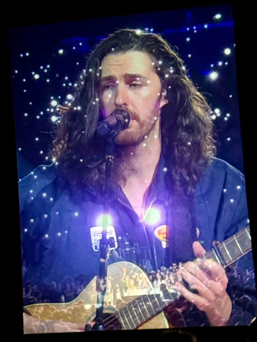 EveFromEden_12's tweet photo. He’s just so pretty 🥺 https://t.co/MoRqmIWq95