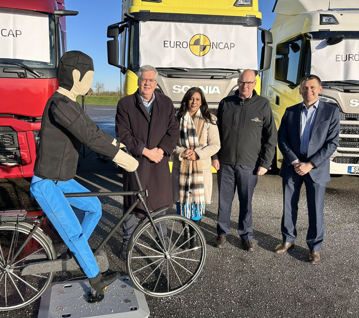 Brilliant launch <a href="/Trucks_EuroNCAP/">Euro NCAP Safer Trucks & Vans</a> ratings <a href="/MIRAEngineering/">HORIBA MIRA</a> today. Great step forward #forsafertrucks which will become global benchmark for safer fleets. Will help reduce excessive HGV share in fatal crashes. So proud <a href="/EuroNCAP/">Euro NCAP</a> improving safety since 1997 euroncap.com/en/press-media…