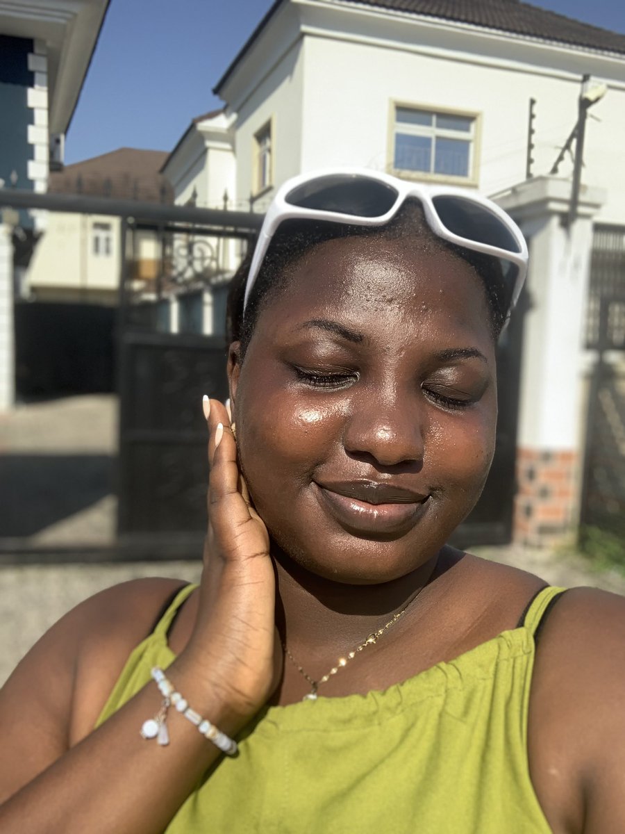 Jumokesocials's tweet photo. Long time no selfie 🤫

Have you ever seen a manager looking very demure and mindful during crisis management?

Well… that’s me 😅( pictoral evidence ⬇️) https://t.co/WrnVXOaj92