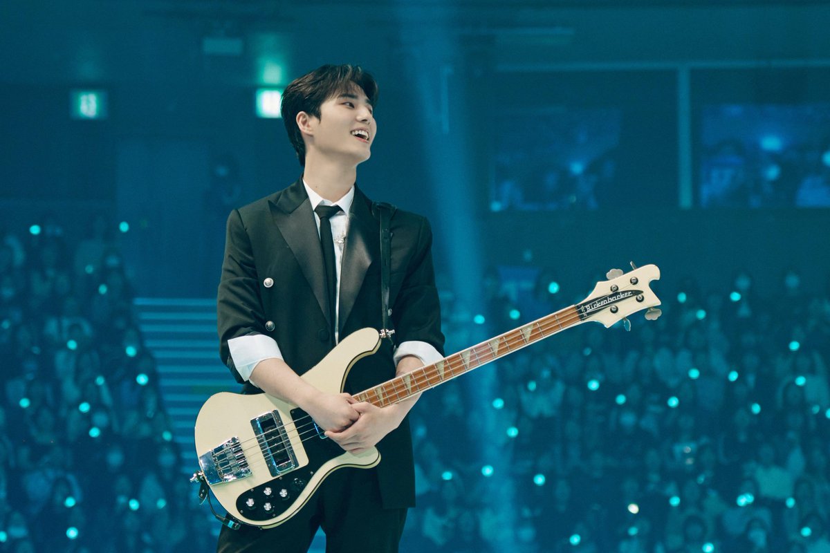 deyyacoustic's tweet photo. ⋆. 𐙚 ˚ day 1
ㅤ♡ྀི ₊ pertama kali notice young k itu pas solo konser dia tapi waktu itu belum suka. nah, pas konser wtts banyak video dia berseliwen langsung suka (especially wtts first day).
─── ⋆⋅☆⋅⋆ ───
#YOUNGKDAY
#30DaysWithYoungK
#30일_YOUNGK_챌린지 https://t.co/IyMN4udT12