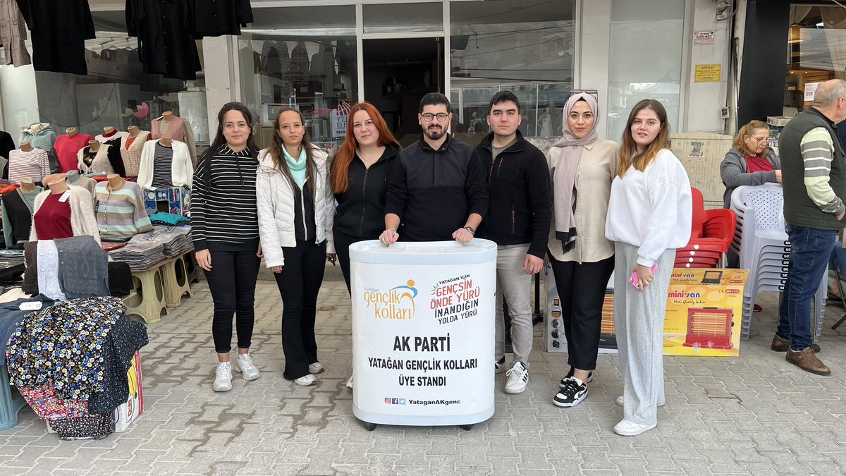 Gençlik Kolları Başkanımız Emrullah Özen ve Teşkilatımız ilçemiz Çarşamba Semt Pazarında Üye Stant Çalışması Gerçekleştirdiler.

<a href="/EmreKaraoz48/">Emre Karaöz 🇹🇷🇵🇸</a> <a href="/mkaradayi2/">Muhammed KARADAYI</a>