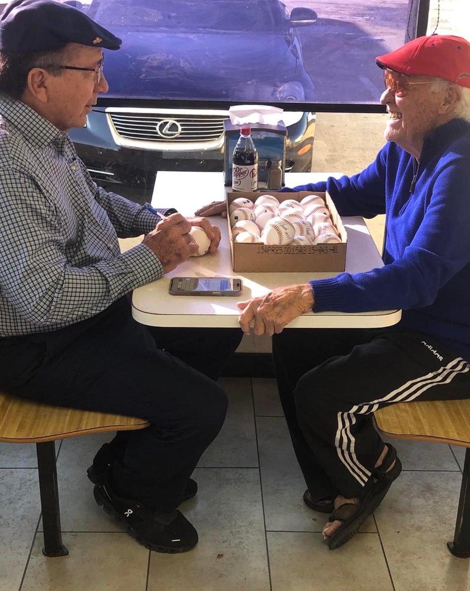 Johnny Bench Museum tweet media