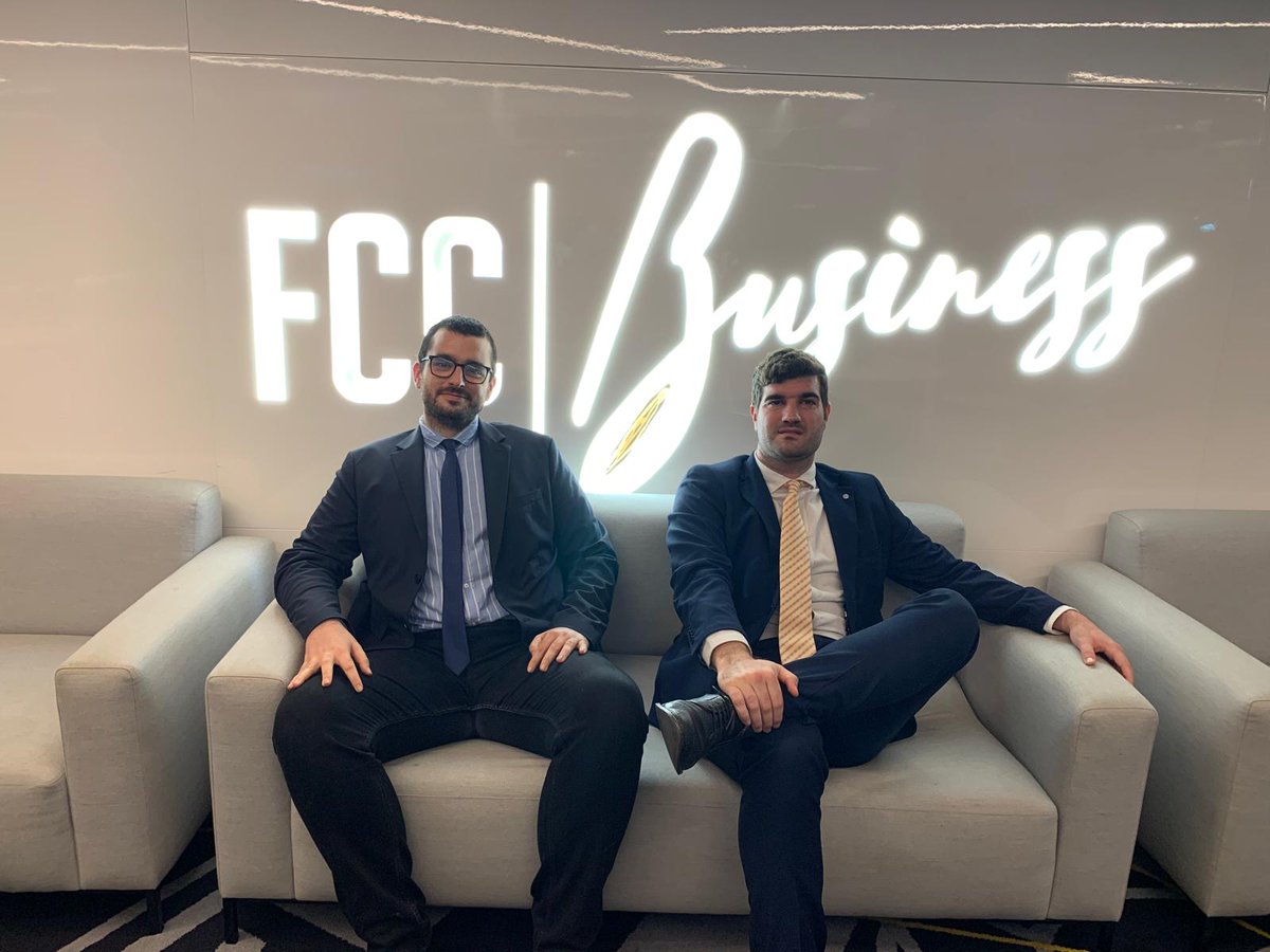 AjeCartagena's tweet image. Ayer nuestro presidente y tesorero participaron en el evento de networking de @fcc_business  🌟🤝 Con proyectos innovadores y conectando con profesionales de diversos sectores ¡Eventos como este son clave para seguir avanzando en Cartagena! 🙌