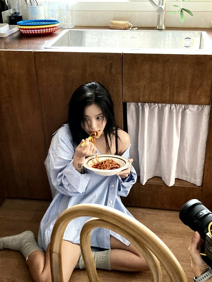 24.11.20 whee_inthmood 스토리🎞
#휘인 #WHEEIN