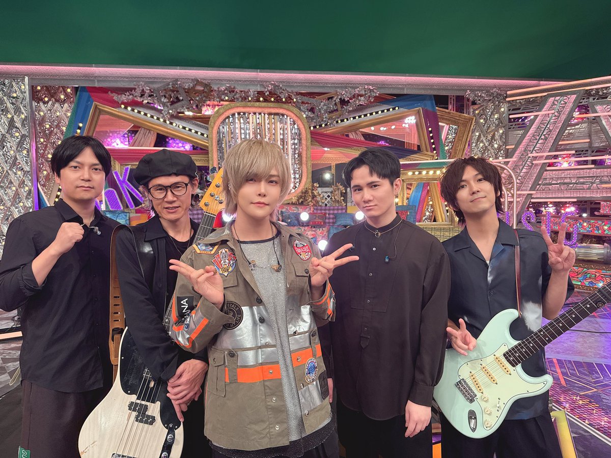 moduchauhan1's tweet photo. ありがとうテレビ東京🥰🥰
🎊#テレ東音楽祭 スペシャル🎊
テレ東系 ただ今生放送中❣️
A.B.C-Z さんから
コメントをいただきました🎶
皆で音楽祭を盛り上げましょう🎉
応援お待ちしております💭
▼TVerでのリアルタイム配信はこちら⬇️

#ABCZ
#中島健人
#ピカレスク
#N_bias https://t.co/hQaYgEsQbI