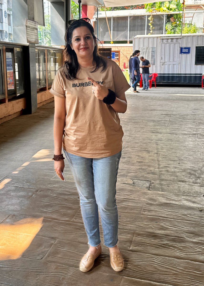 Trending photo 
अंधभक्त T Shirt की कीमत गूगल करने में लग गए।
#महाराष्ट्र_विधानसभा_२०२४ #Maharashtra #MaharahstraElection2024