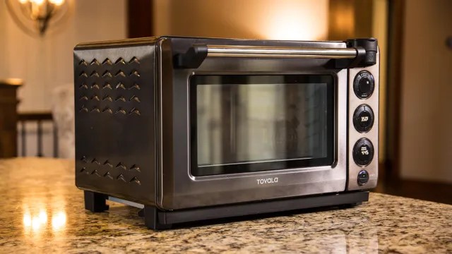 gimpl_it's tweet image. Gearing up for a whole lot of holiday cooking? Here&apos;s a comparison of the best smart ovens to give you a helping hand.

cnet.com/home/kitchen-a…

#SmartOvens #SmartHome