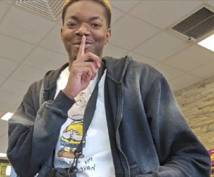 trickorry's tweet photo. @Freshfinessing rip the frog 2001 - 2024 💔😔 https://t.co/j487z5F53Q