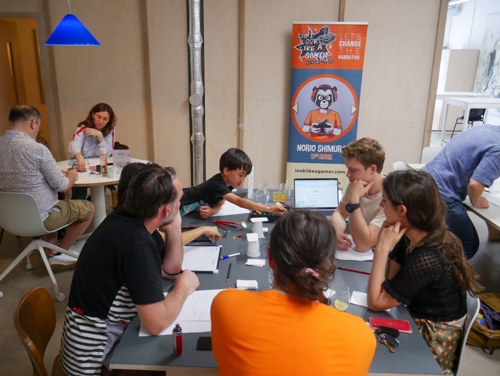 🚀 No experience needed! Dive into game design at our free jam this Saturday 23rd November, hosted by Nigel &amp; <a href="/Tazziii/">Tazziii</a>.

Perfect for families &amp; friends, learn skills that apply to video games too!
Register: eventbrite.co.uk/e/friends-fami…