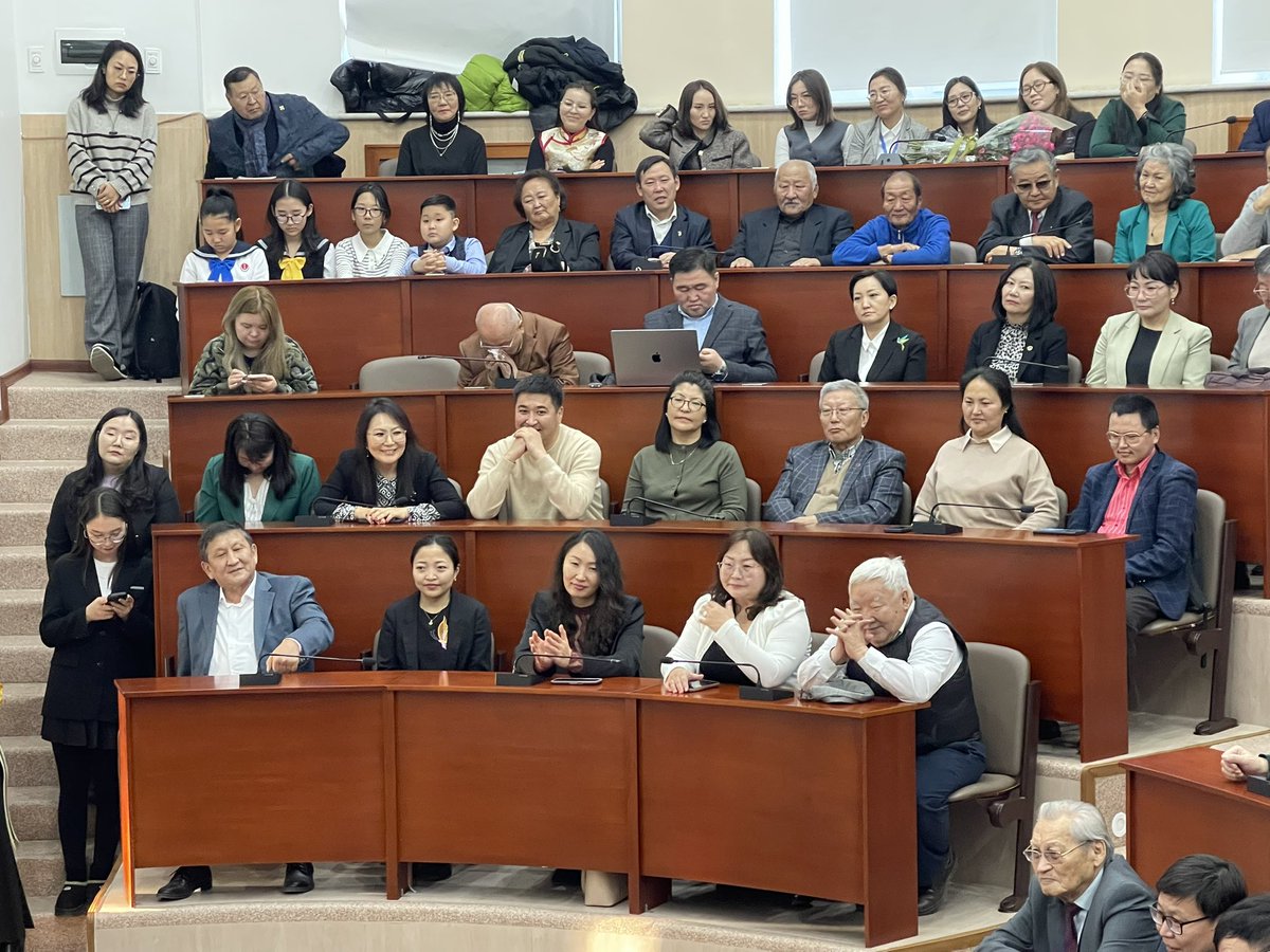 Монгол Улсын ардын багш, доктор, профессор, нэрт эрдэмтэн Шаравын Чоймаа багшийн нэрэмжит “Шаравын Чоймаа сан” өнөөдөр нээлтээ хийж байна.