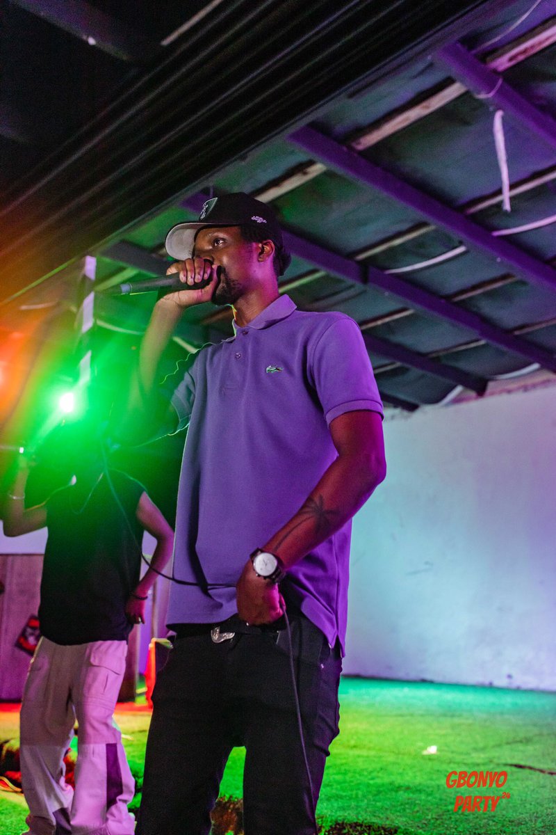 Palm-tree-play🏝️🐍
📸 <a href="/Kwabenakyereh_/">Looney Trigah 🩺👽📸🎨👨🏾‍✈️</a> 
#gbonyoparty2024