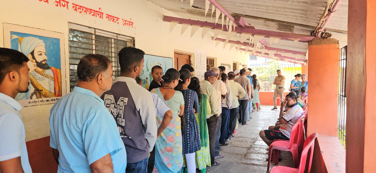 DEORaigad's tweet photo. #विधानसभानिवडणूक२०२४
#वोटकरामहाराष्ट्र
#192अलिबाग विधानसभा मतदार संघात भाल येथे मतदारांनी मतदान करण्यासाठी मोठ्या उत्साहाने सहभाग घेतला.

#विधानसभानिवडणूक२०२४ #ECISVEEP #VoterAwareness #VidhanSabhaElections2024 #IVoteForSure @CEO_Maharashtra @ECISVEEP @InfoRaigad @CollectorRaigad https://t.co/qEZwgTloyG