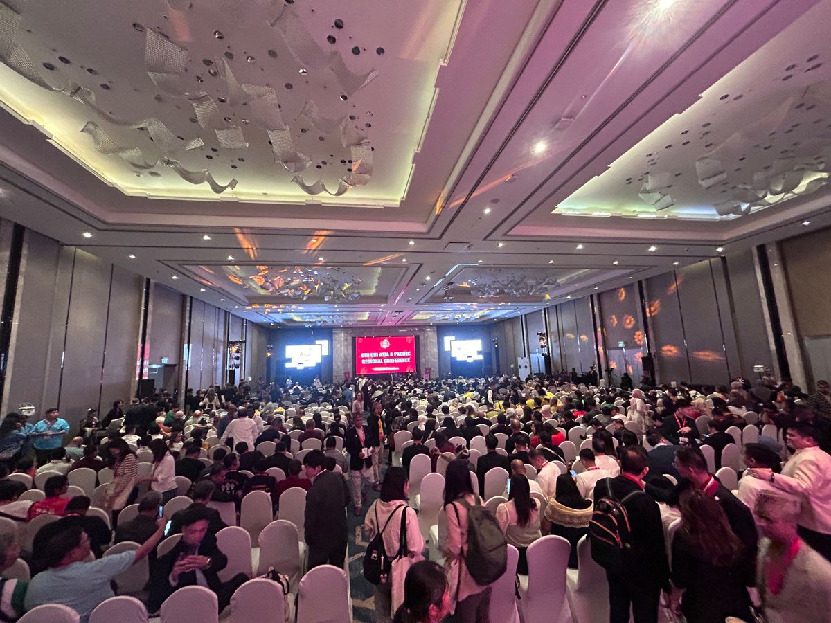 uniapro's tweet photo. 🇹🇭 After months of preparation and weeks of build up, the 6th UNI Asia &amp; Pacific Regional Conference is about to begin! Uniting some 600 trade union leaders in Bangkok to build solidarity and set strategies to improve the lives of workers across our region ✊ #Together2Transform https://t.co/VmPc4GrxGa