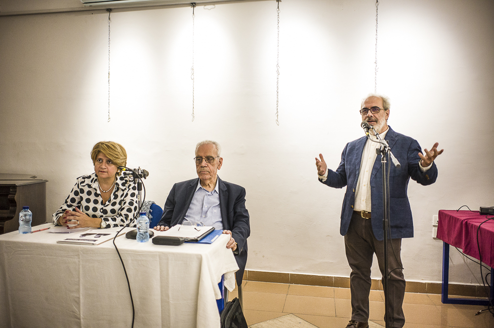 Ομιλία του Γιώργου Στασινάκη στο Πολιτιστικό του Καΐρου με θέμα την Ελληνικότητα του Νίκου Καζαντζάκη. <a href="/vpoularikas/">Vassilis A. Poularikas</a> 
pyramisnews.gr/stasinakis-cai…