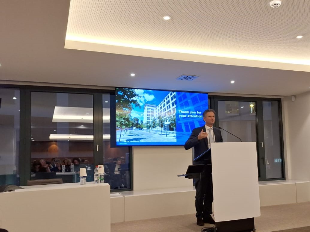 nucleareurope (@nucleareurope) on Twitter photo This Tuesday, nucleareurope DG <a href="/YDesbazeille/">Yves Desbazeille</a> moderated a roundtable on new nuclear #financing, co-organised by the <a href="/OECD_NEA/">OECD NEA ⚛️ Nuclear Energy Agency</a> and <a href="/RPFranceUE/">La France dans l’UE 🇫🇷🇪🇺</a>.
Industry experts, European Commission representatives, investors and diplomats discussed key priorities to address #financing challenges. This Tuesday, nucleareurope DG <a href="/YDesbazeille/">Yves Desbazeille</a> moderated a roundtable on new nuclear #financing, co-organised by the <a href="/OECD_NEA/">OECD NEA ⚛️ Nuclear Energy Agency</a> and <a href="/RPFranceUE/">La France dans l’UE 🇫🇷🇪🇺</a>.
Industry experts, European Commission representatives, investors and diplomats discussed key priorities to address #financing challenges.