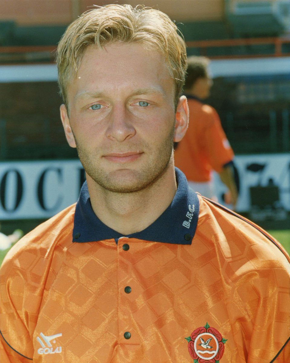 BFC_ExPlayers's tweet image. Happy 60th Birthday today to former Pool goalscoring winger &amp;amp; top fella ..... Mark Taylor 

Hope you have a great day Mark !
👍😀🎂⚽️🥅🍊

#TopMan 
#LovedPlayingForThePool 
#HealingHands 
#Physio