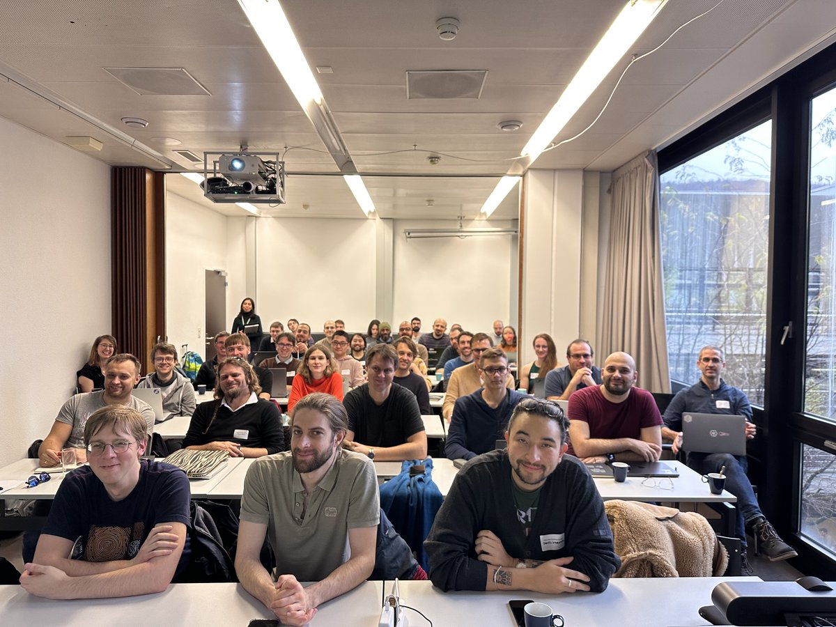 Joel Lüthi tweet media