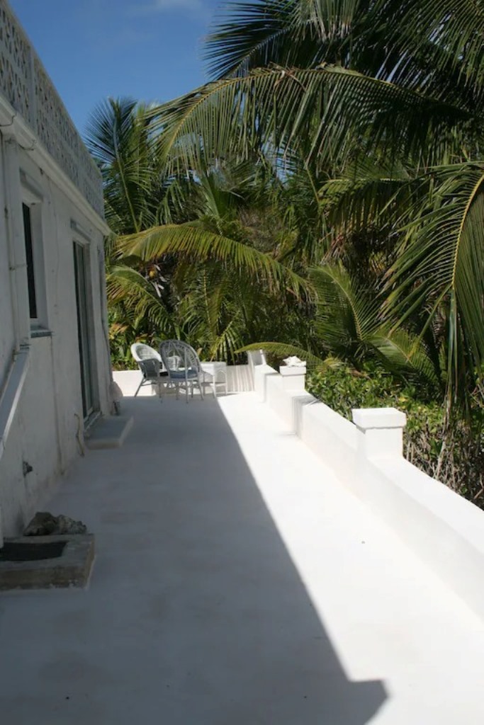 TropicalImpulse's tweet photo. Escape to Eleuthera with vacation homes featuring private beaches. Enjoy serenity and luxury on this stunning island. https://t.co/C93cpq6GWe
#TropicalImpulse #Eleuthera #VacationHomes #PrivateBeach #TropicalImpulse https://t.co/6yFXlnbbqQ