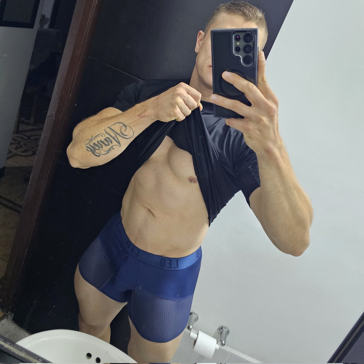 ruso fit tweet media