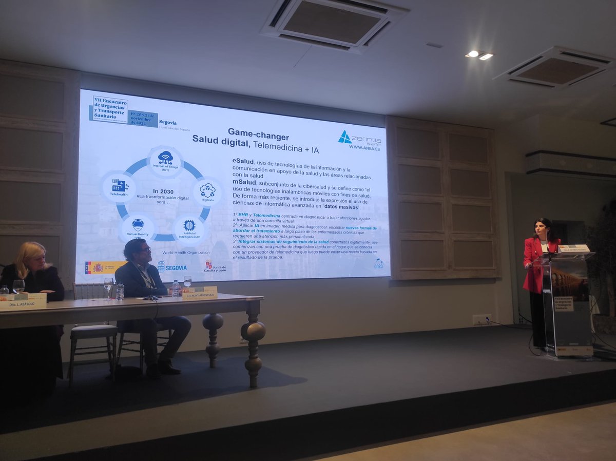 𝗣𝗿𝗶𝗺𝗲𝗿𝗮 𝗺𝗲𝘀𝗮 #𝗲𝗻𝗰𝘂𝗲𝗻𝘁𝗿𝗼𝗮𝗻𝗲𝗮𝟮𝟬𝟮𝟰
🚑​Andrea Esteban Tezanos imparte la ponencia sobre #InteligenciaArtificial en el #transportesanitario.

#ambulancias #anea