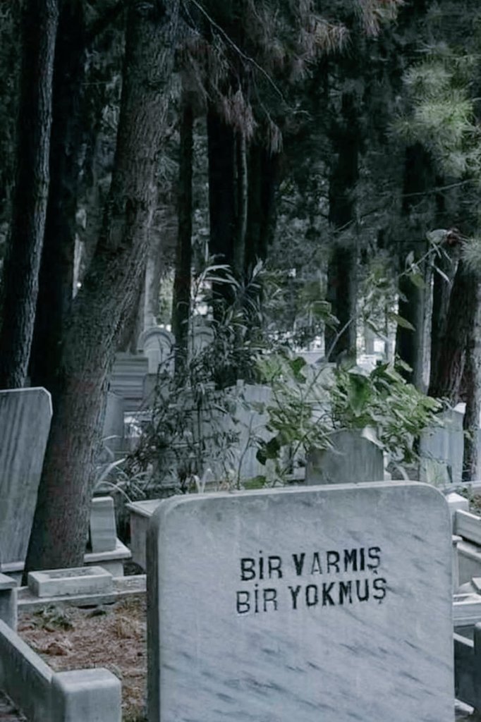 Unutma!
Yaşadığın hayatın sonunda Melekler "Ne getirdi" Ademoğlu ise "Ne bıraktı" diye soracak vesselam...