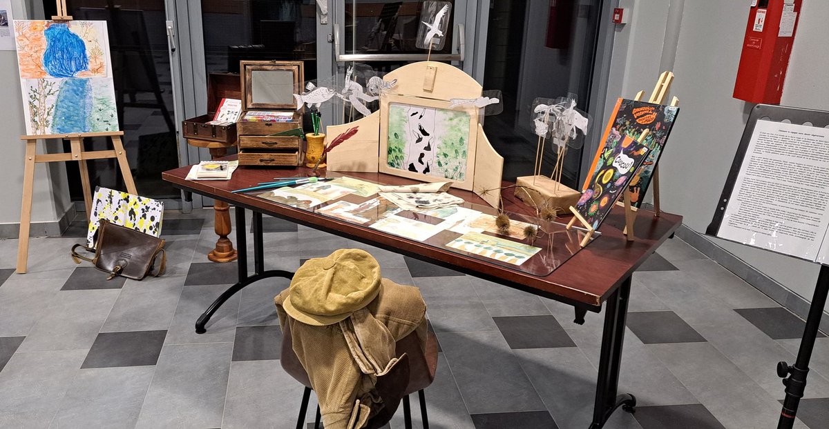 2SarresLorquin's tweet image. Vernissage de l&apos;exposition &quot;À l&apos;école de la nature&quot; au #LAC du collège en présence de familles et de partenaires ! Au programme, présentation de travaux d&apos;élèves autour de la nature et découverte de l&apos;#AireTerrestreEducative #ATE : un patrimoine local et culturel à préserver !