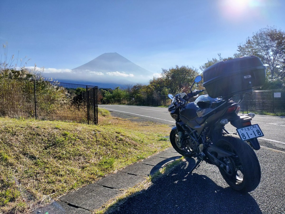 やす@SV650 tweet media