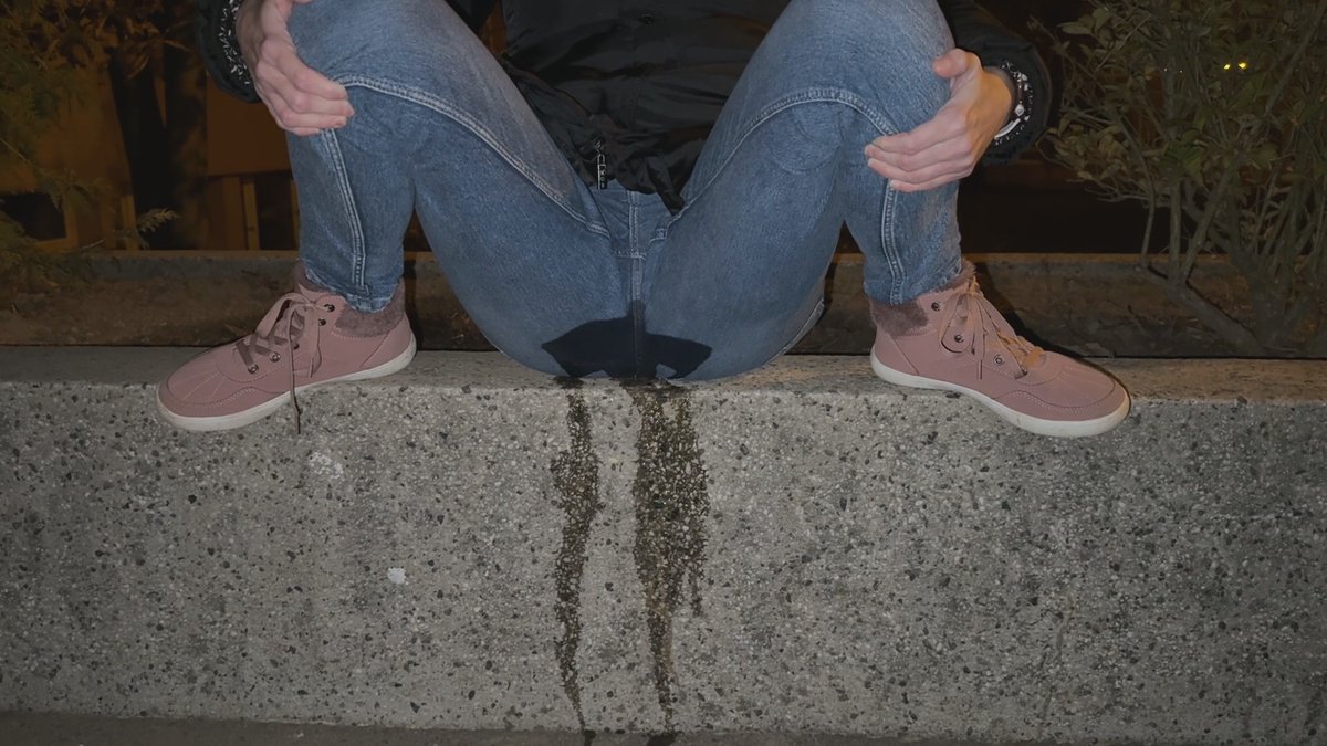 LEILAWET__1's tweet photo. I peed myself after party with friends !!!!!
Video will be soon !
#pee #peeing #wetting #jeanspiss #pantypiss #peepublic #peejeans #jeanswetting #omorashi #peegirl #dirtygirl #fullbladder https://t.co/e7yBitTQjN
