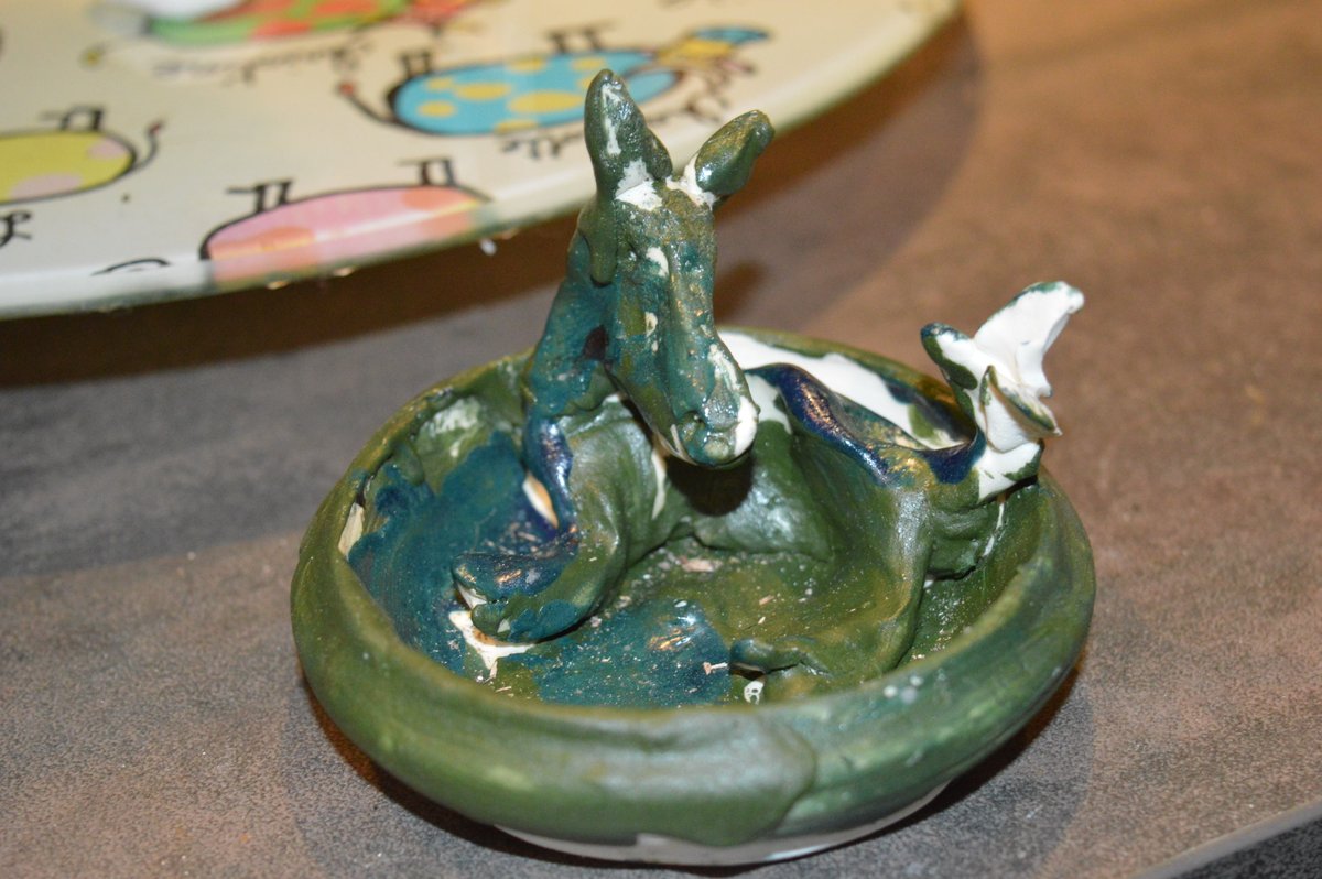 Cosimo_macagno's tweet image. Dernier poste de la matiné  les portes encens terminé  je ne fais pas de cuissons de troiseme feu pour garder un prix abordable  ainsi quele dragon hypopootame qui lui aura  une dernières cuisson 
#ceramics #art #porcelain