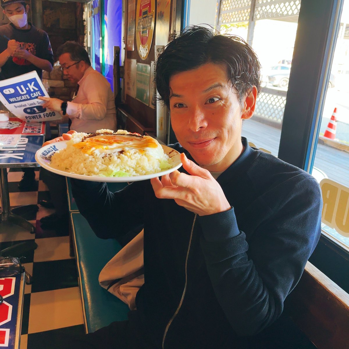 青島未知 tweet media