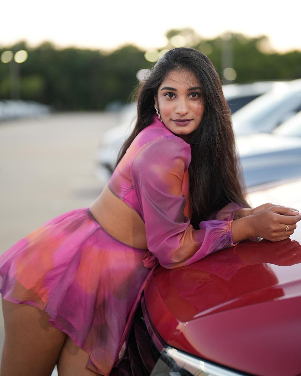 TeluguMovieMart's tweet photo. Balaraju lavanya varma👙🏀🔥💥
#balarajulavanyavarma #Twentysix #tollywood #Bollywood #Bikini https://t.co/0VkFpdjETY