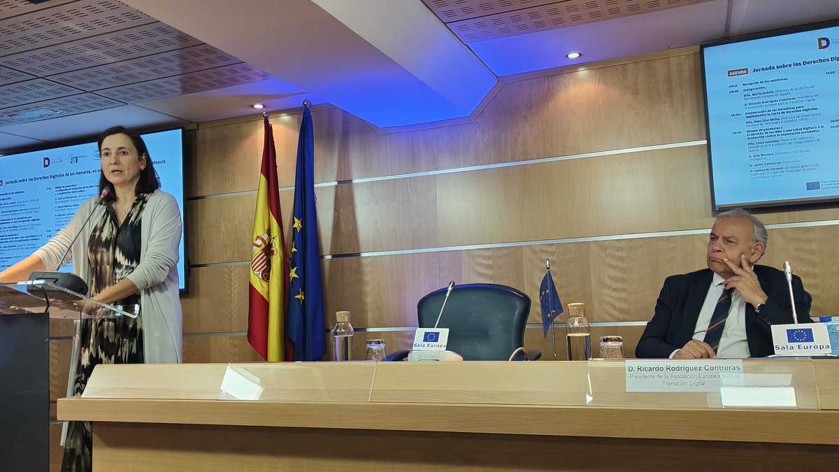 digitalforeu's tweet image. Inauguran la jornada #DerechosDigitales #NNA María Andrés, directora de la Oficina de @Europarl_ES y Ricardo Rodríguez Contreras. presidente de @digitalforeu