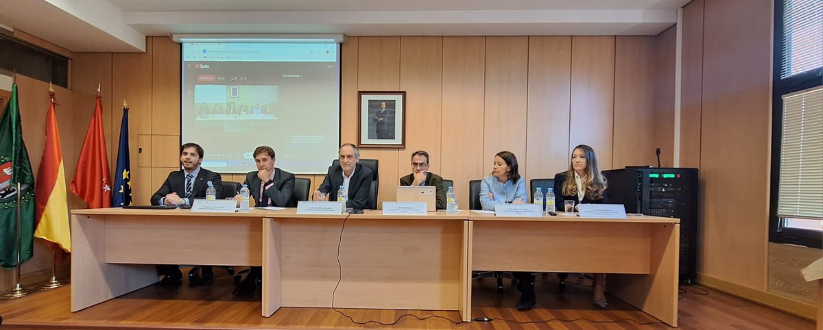 Facultad de Derecho | UAM (@derecho_uam) on Twitter photo Primera jornada de la RJUAM con motivo de XXV Aniversario
tinyurl.com/26r6fhx5 Primera jornada de la RJUAM con motivo de XXV Aniversario
tinyurl.com/26r6fhx5