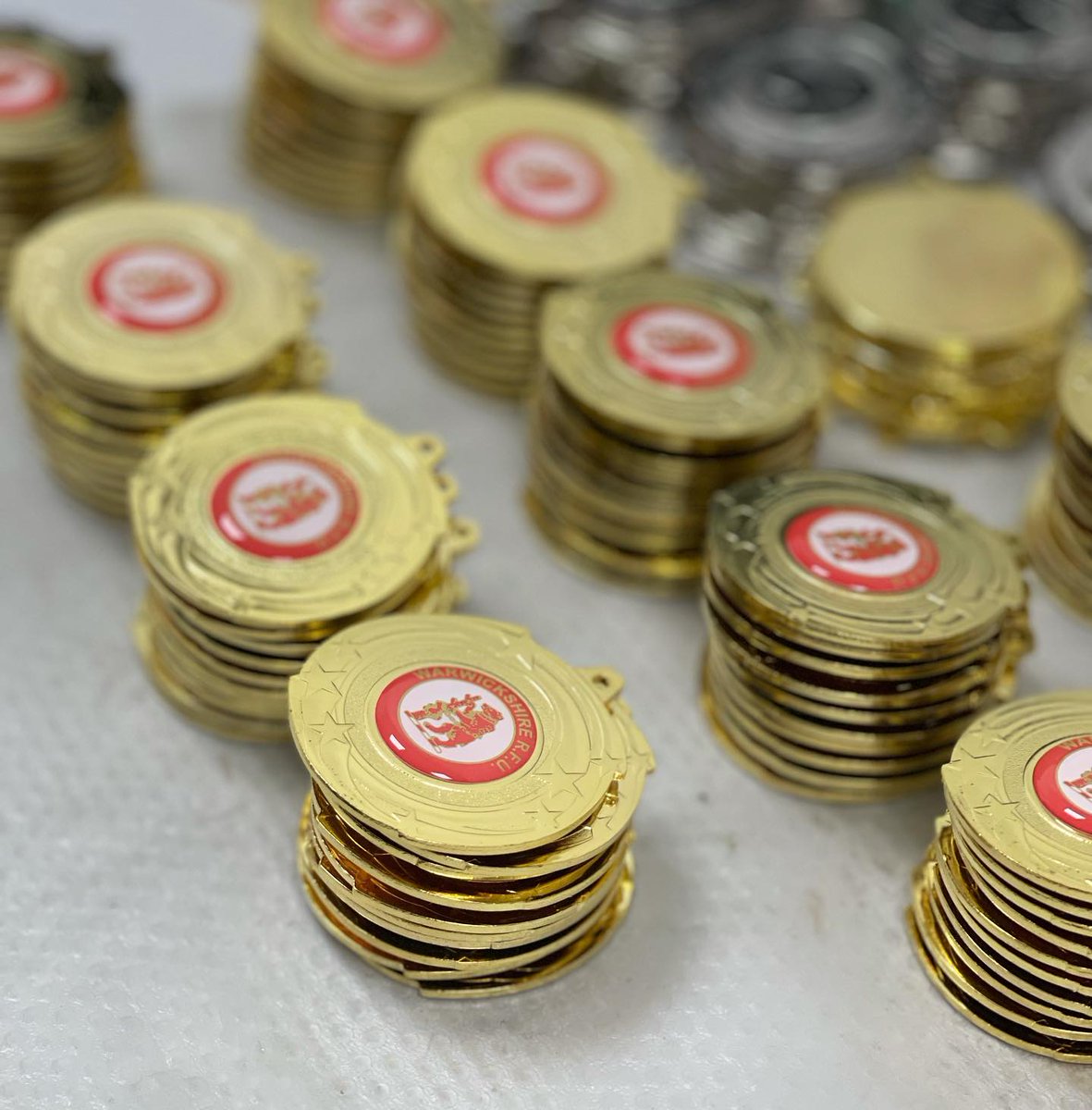 Medals are a token of hard work, perseverance, pride, effort and outstanding achievements🏅

Design your own medals on our website and let us bring your vision to life
trophyme.co.uk/shop/design-yo… 

#medals #awards #teamsports #sports #recognition #medalofhonor #medal #goldmedal