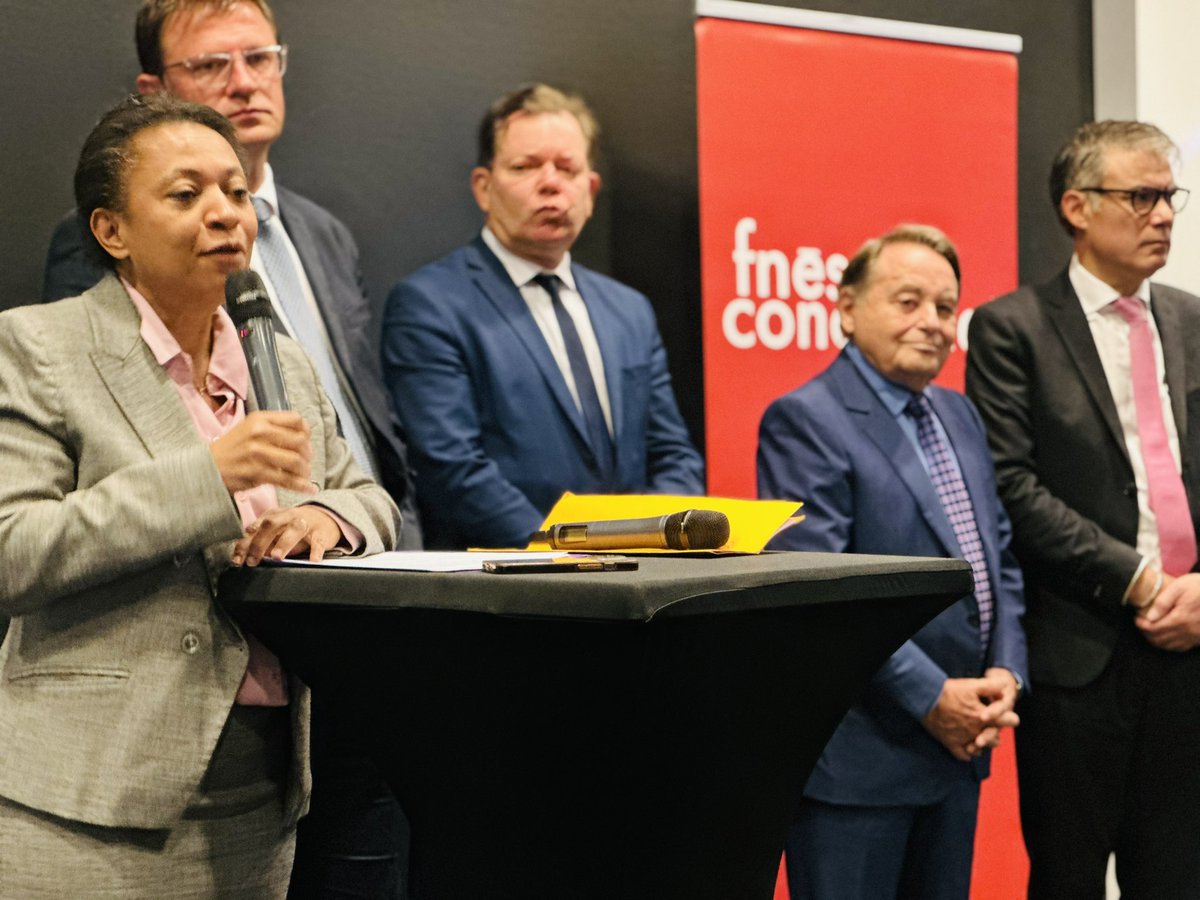 FNESR_Condorcet's tweet photo. Merci aux élus socialistes et républicains rassemblés pour faire progresser l’action de la FNESR-Condorcet, témoigner de leur engagement commun en faveur de la formation.#congresdesmaires https://t.co/yeBLCrut0b