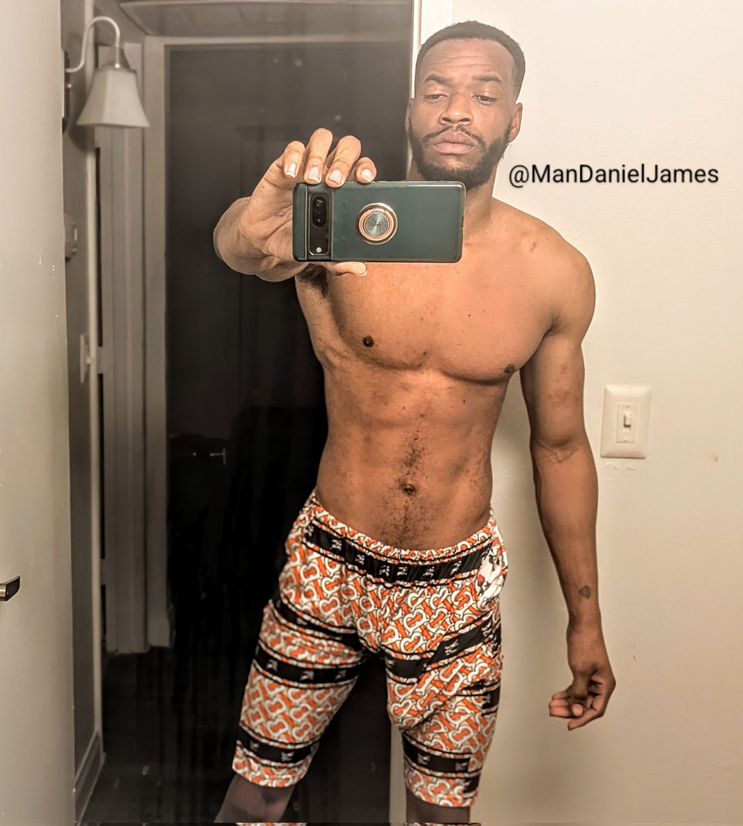 A little bulge never hurt nobody.

Underwear Thread 🧵.
Post yours in the comments.
onlyfans.com/1388232654/man…