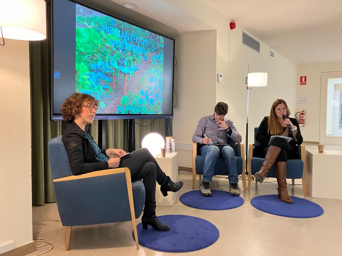 ManresaCultura (@manresacultura) on Twitter photo 🗣️Aquest dimarts, a la Sala d’Actes del Casino, ha tingut lloc la taula rodona "Hàbits de vida, el lloc i l'alimentació", a càrrec de Marta Carrasco i Roger Sauquet.
L’acte, moderat 💬 per Claudina Relat i Goberna, presidenta del <a href="/Coac_CC/">COAC COMARQUES CENTRALS</a>, s’emmarca dins el cicle #Cosmògraf2024 🗣️Aquest dimarts, a la Sala d’Actes del Casino, ha tingut lloc la taula rodona "Hàbits de vida, el lloc i l'alimentació", a càrrec de Marta Carrasco i Roger Sauquet.
L’acte, moderat 💬 per Claudina Relat i Goberna, presidenta del <a href="/Coac_CC/">COAC COMARQUES CENTRALS</a>, s’emmarca dins el cicle #Cosmògraf2024