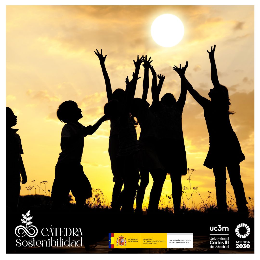 catedrasostenib's tweet photo. “La infancia tiene sus propias maneras de ver, pensar y sentir” Jean-Jacques Rousseau
Hoy celebramos el #DíaInternacionalDeLosDerechosDeLaInfancia.
Naciones Unidas aprobó en 1989 la Convención sobre los Derechos del Niño, con el objetivo de garantizar y proteger los derechos de niñas, niños y adolescentes en todo el mundo.
Es muy importante preservar esa “manera propia” infantil, garantizar un crecimiento en libertad y en igualdad; así como promover un aprendizaje integral en esta etapa cimentadora y fundamental de la vida.
#DerechosDelNiño #Infancia #DerechosHumanos #Sostenibilidad #DesarrolloSostenible #ODS #uc3m #GlobalGoals