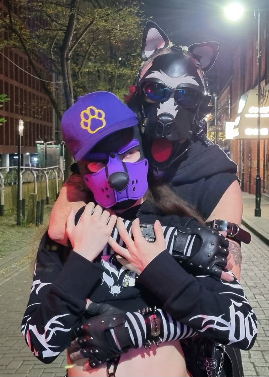 Look who I found at Doggy Weekend.📷@Fyre_boi