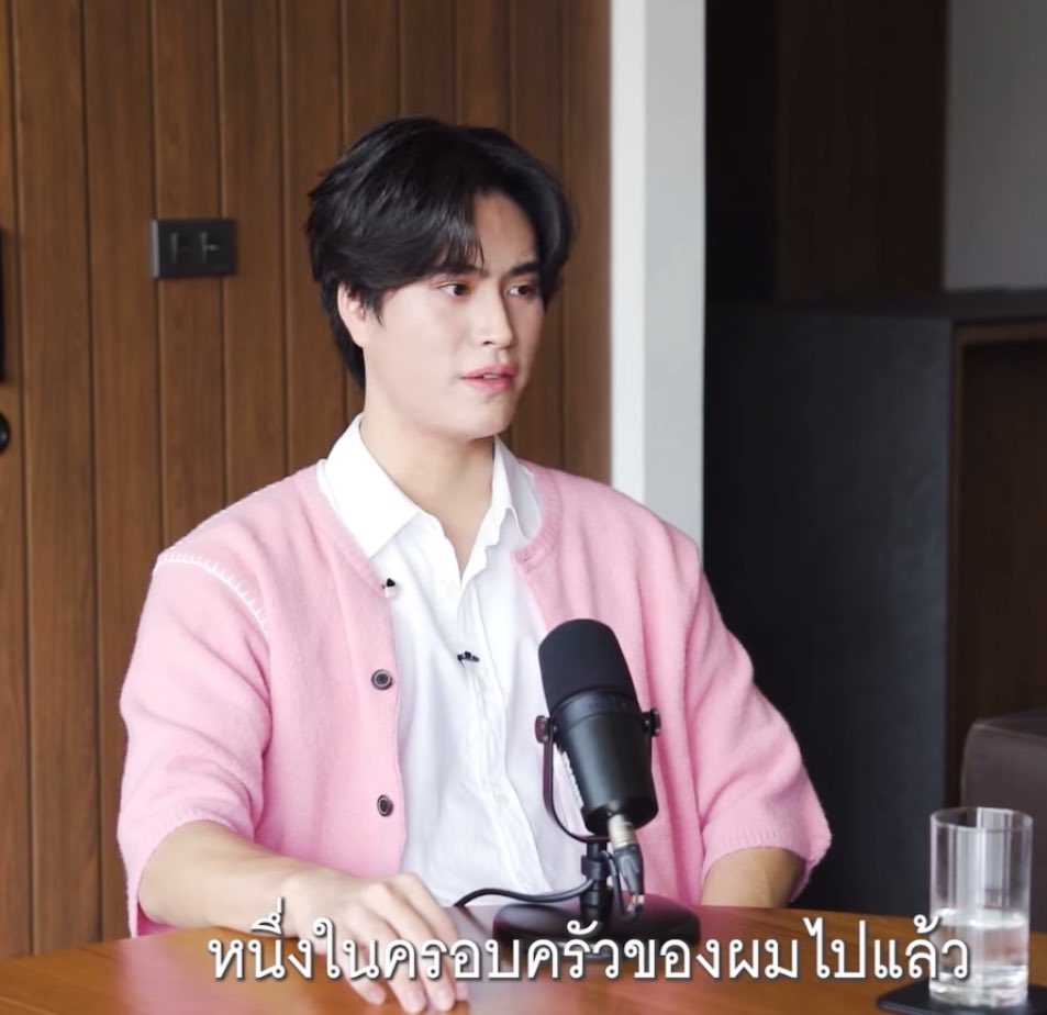 paymillaria's tweet photo. “แฟนคลับเป็นหนึ่งในครอบครัวผมไปแล้ว”

มีน้ามตาจำนวนมากกกกับคำตอบนี้ 😭😭😭
พี่จะคอยอย��่ตรงนี้จะคอยซัพพอร์ตทุกก้าวของหนูอย่างดี ไม่ว่าหนูจะไปไกลขนาดไหน ถ้าหนูหันมาหนูจะเจอพวกพี่นะลูก 

(🕺🏻) #Talk2TalkxGEMINI
T2T WITH NORAWIT BY LOREAL https://t.co/LEegGNr3i4