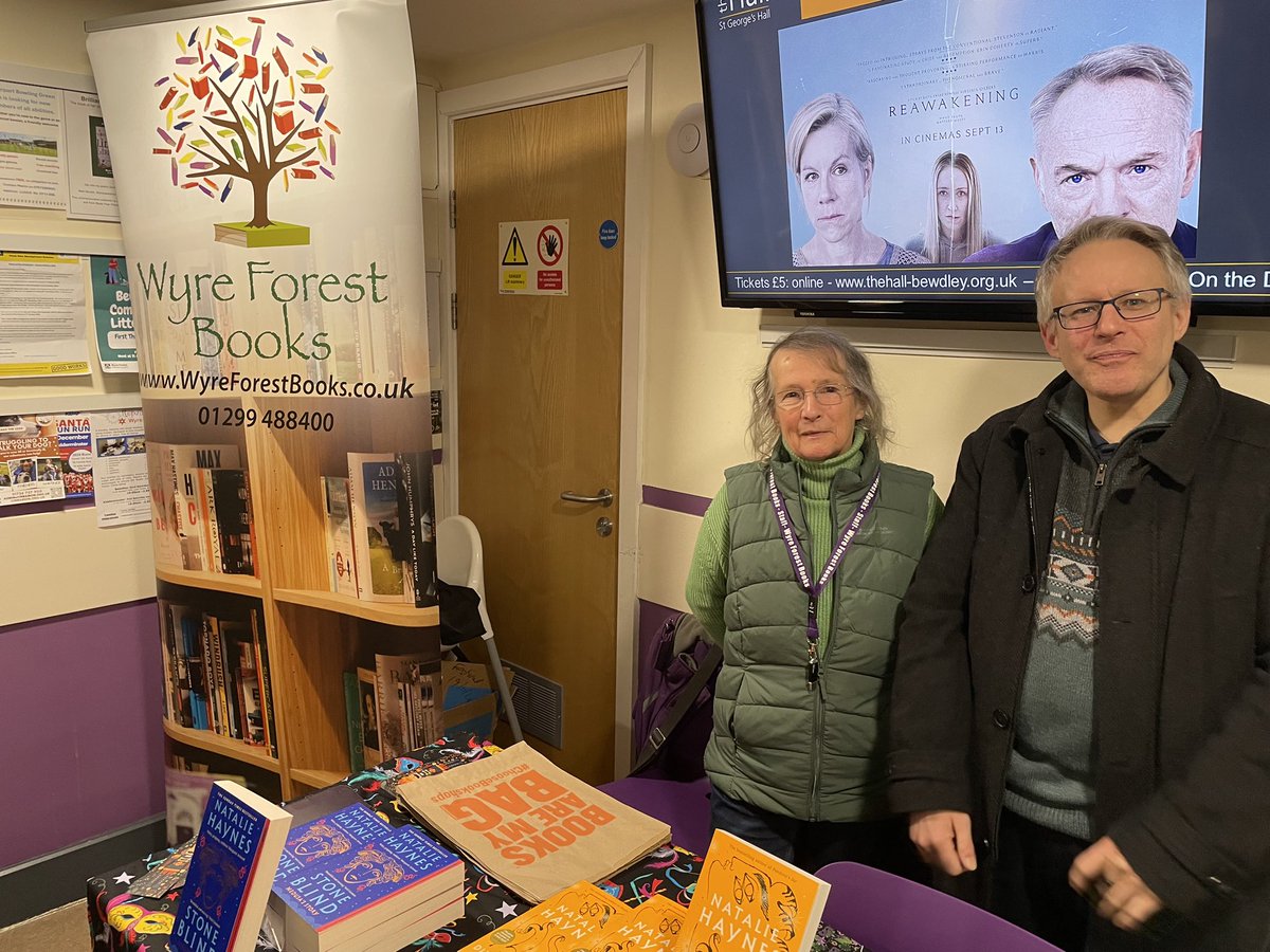 Thank you for having me, <a href="/BewdleyFestival/">Bewdley Festival</a>! What an excellent night! And there are now signed books at <a href="/BooksWyre/">Wyre Forest Books</a>, if you want to grab them 📚