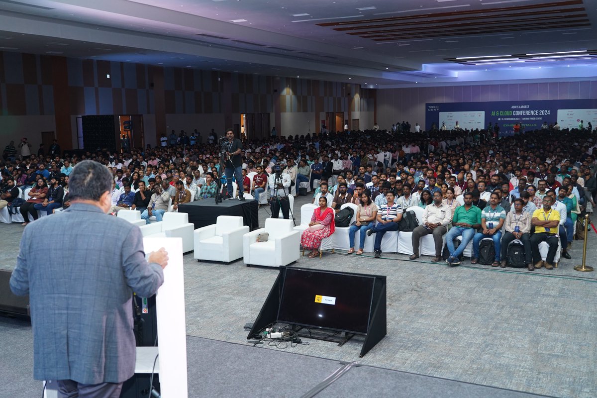 TechXConf's tweet image. 🚀Gratitude Overflows at #TechXConf2024 🙏

As we reflect on the incredible journey of #TechXConf2024 - 𝐀𝐈 &amp;amp; 𝐂𝐥𝐨𝐮𝐝 𝐂𝐨𝐧𝐟𝐞𝐫𝐞𝐧𝐜𝐞, held on November 15-16 at the Chennai Trade Centre, we are overwhelmed with gratitude and pride.

With over 4000+ diverse attendees,…