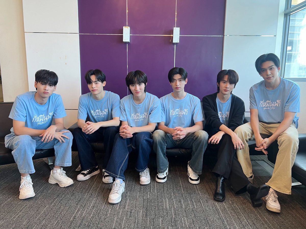 YourSkySeries's tweet photo. กี่หมื่นฟ้า Your Sky Series Press Tour 🌥

นักแสดงจาก “กี่หมื่นฟ้า Your Sky Series” เดินสายโปรโมทซีรีส์ที่ Yriety

ฝากทุกคนส่งกำลังใจให้เหล่านักแสดงกันด้วยนะคะ 🫶🥰

YOUR SKY PRESS TOUR  
#เดินสายกี่หมื่นฟ้า https://t.co/mclOCOA2Bn