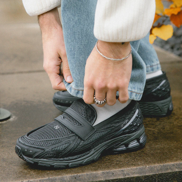 国内正規品 New Balance U1906 LAI ローファー Fullress on X: 