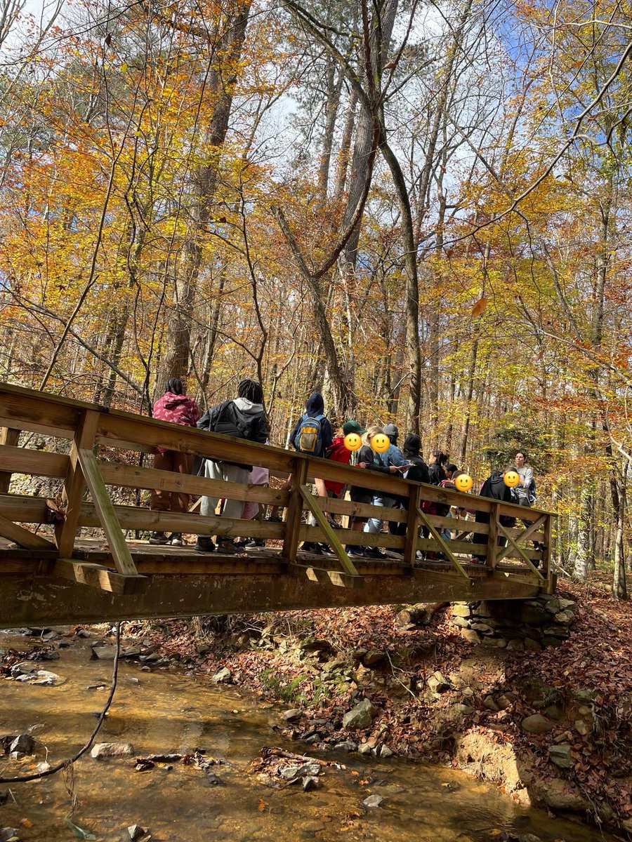 IgniteOnlineDPS's tweet image. 🌟 Last Friday, our 2nd, 3rd, &amp;amp; 5th graders explored the Eno River! 🌊 They hiked, learned about the park’s history, and made science connections—turning nature into their classroom. 🌿🥾 #DPSIOA #WeAreDPS #ExploreNC #VirtualLearningBeyondTheScreen