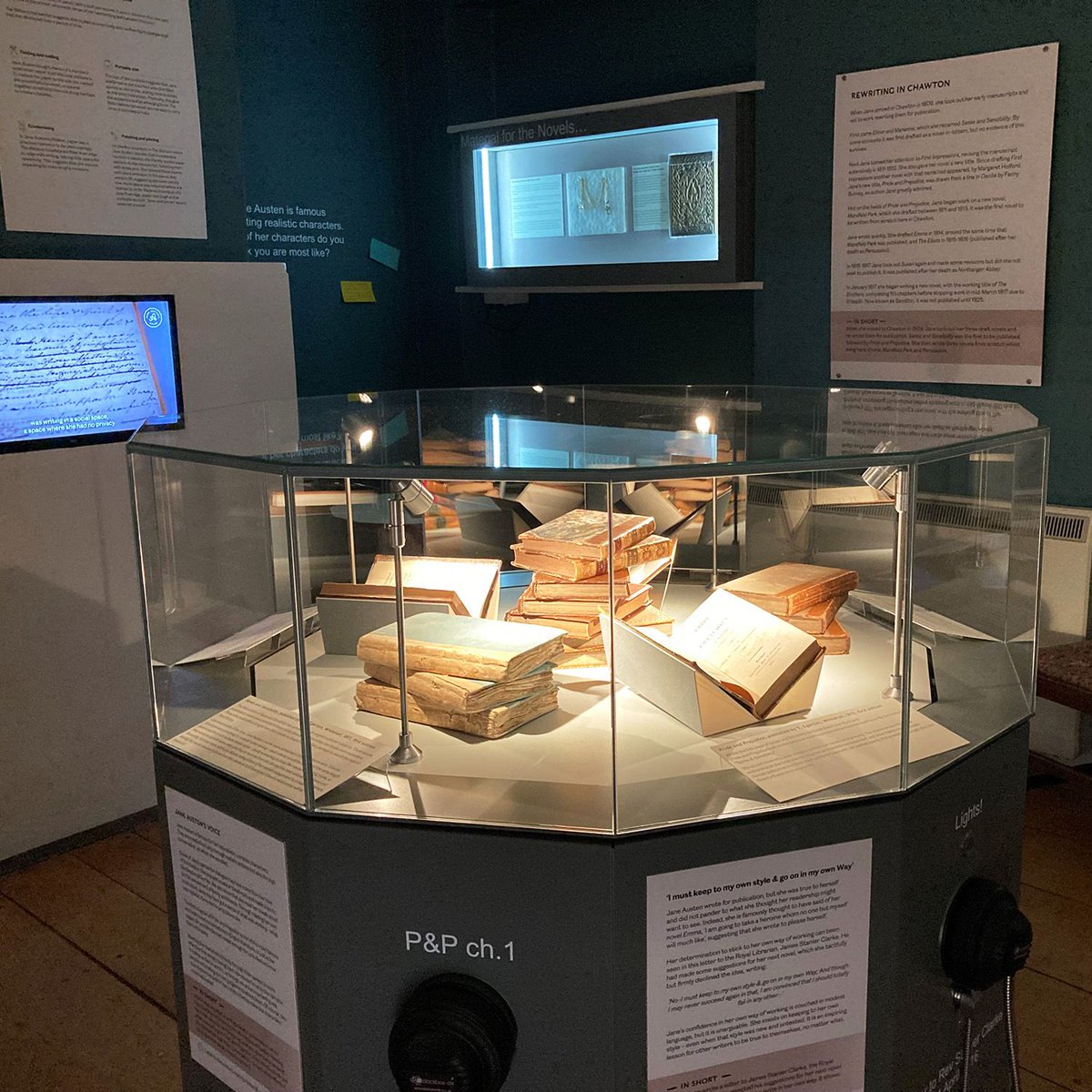 👩‍💻 Join us online TOMORROW, Thursday 21 November, for a Virtual Tour of our new exhibition: Jane Austen and the Art of Writing!

🔗 Find out more and BOOK your spot here: buff.ly/4ebDrlf