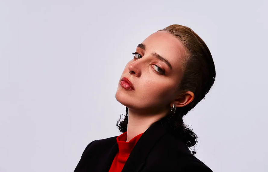 Live Report: <a href="/gia__ford/">Gia Ford</a> delivers at London's beautiful St Matthias Church - an intimate show to her recent album ‘Transparent Things’...

clashmusic.com/live/gia-ford-…